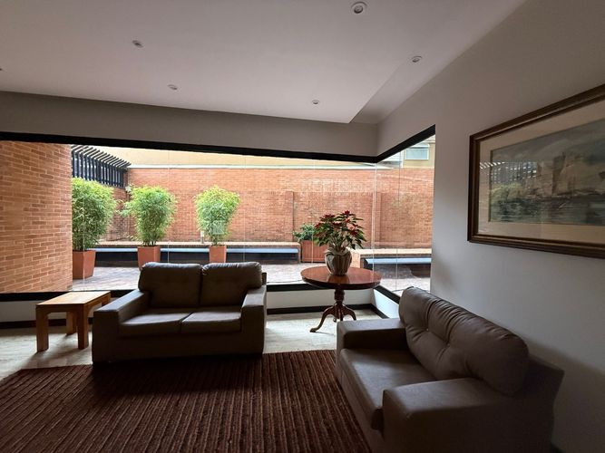Apartamento de 3 alcobas en arriendo en La Cabrera, Bogotá, 212 m² · foto 22 de 24