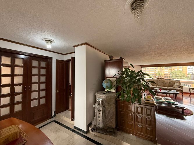 Apartamento de 3 alcobas en arriendo en La Cabrera, Bogotá, 212 m² · foto 11 de 24