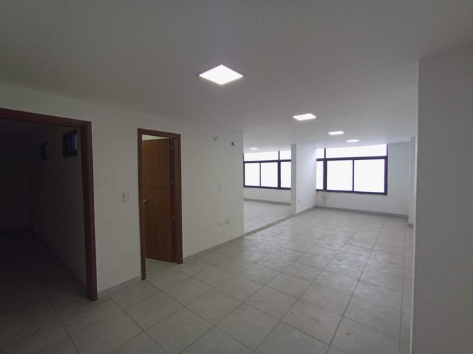 Oficina en arriendo en San Nicolas, Cali, 70 m² · foto 7 de 16