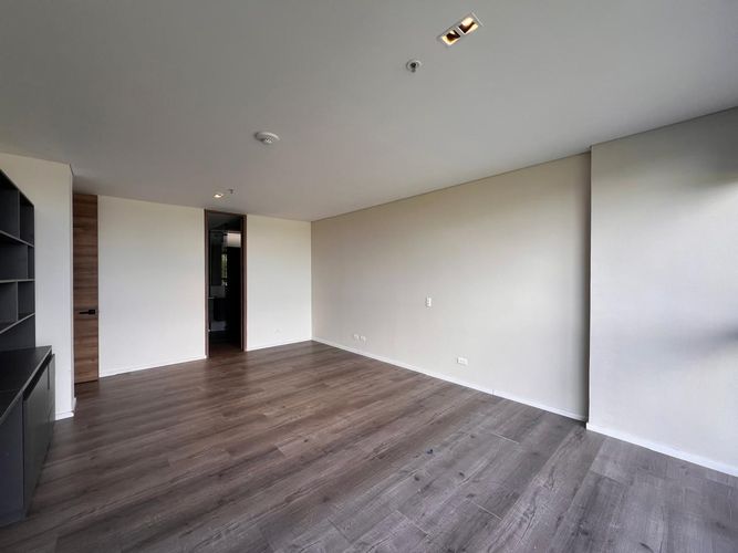 Apartamento de 2 alcobas en arriendo en El Poblado, Medellín, 155 m² · foto 12 de 19