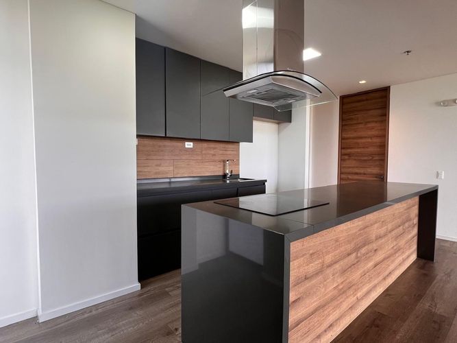 Apartamento de 2 alcobas en arriendo en El Poblado, Medellín, 155 m² · foto 5 de 19