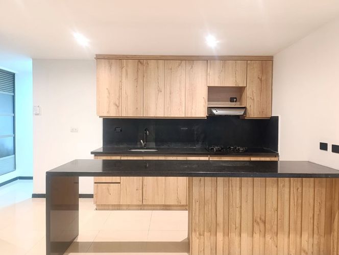 Apartamento de 3 alcobas en arriendo en El Poblado, Medellín, 140 m² · foto 8 de 19