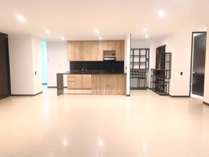 Apartamento de 3 alcobas en arriendo en El Poblado, Medellín, 140 m² · foto 9 de 19