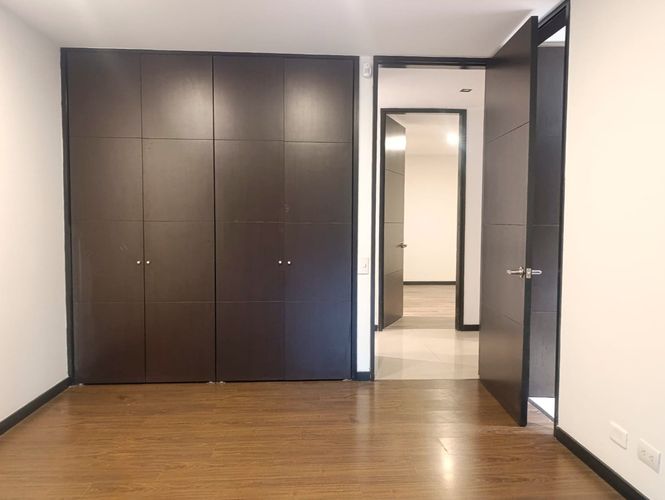 Apartamento de 3 alcobas en arriendo en El Poblado, Medellín, 140 m² · foto 13 de 19