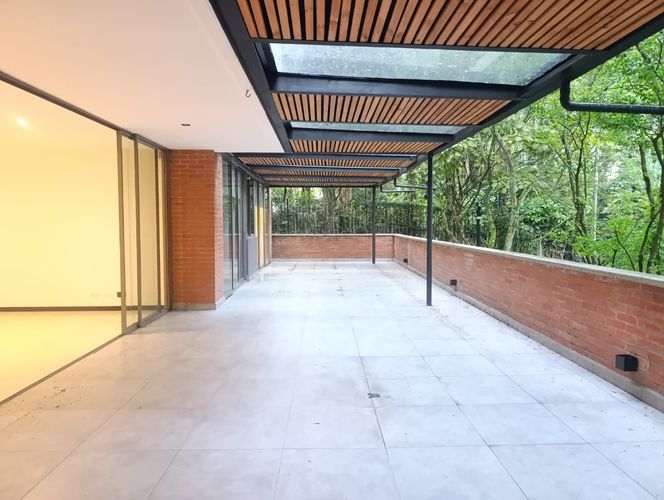 Apartamento de 3 alcobas en arriendo en El Poblado, Medellín, 140 m² · foto 19 de 19