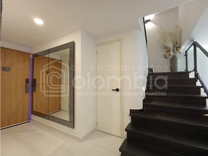 Casa de 3 alcobas en venta en San Lucas, Envigado, 270 m² · foto 8 de 24