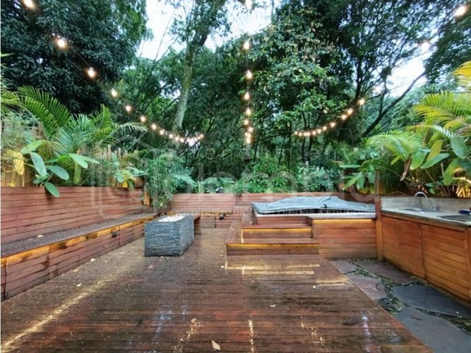 Casa de 3 alcobas en venta en San Lucas, Envigado, 270 m² · foto 11 de 24