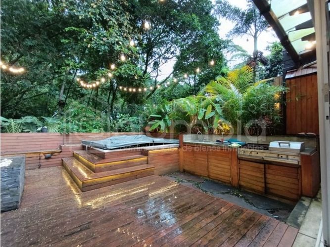 Casa de 3 alcobas en venta en San Lucas, Envigado, 270 m² · foto 13 de 24