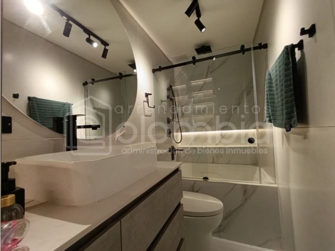 Casa de 3 alcobas en venta en San Lucas, Envigado, 270 m² · foto 18 de 24