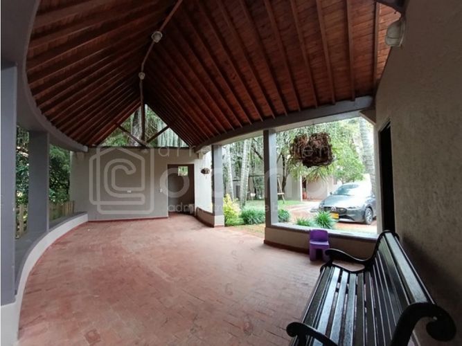 Casa de 3 alcobas en venta en San Lucas, Envigado, 270 m² · foto 22 de 24