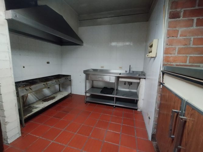 Local en arriendo en La Candelaria, Medellín, 60 m² · foto 2 de 12