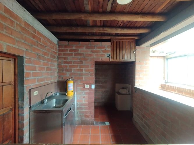 Local en arriendo en La Candelaria, Medellín, 60 m² · foto 6 de 12