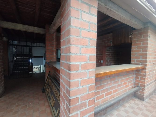 Local en arriendo en La Candelaria, Medellín, 60 m² · foto 8 de 12