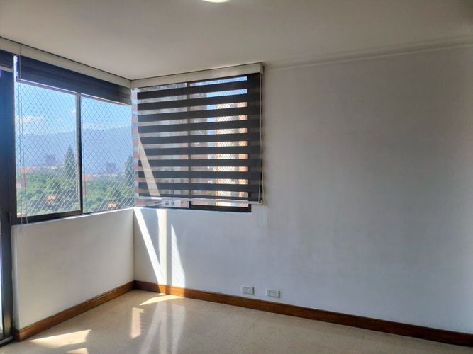 Apartamento de 2 alcobas en arriendo en El Poblado, Medellín, 70 m² · foto 10 de 12