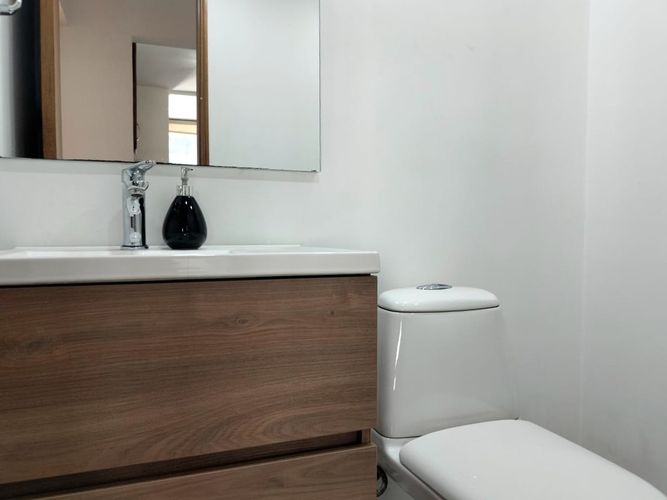 Apartamento de 2 alcobas en arriendo en El Poblado, Medellín, 70 m² · foto 11 de 12