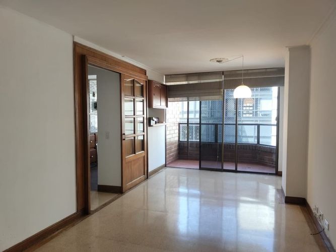 Apartamento de 2 alcobas en arriendo en El Poblado, Medellín, 70 m² · foto 2 de 12