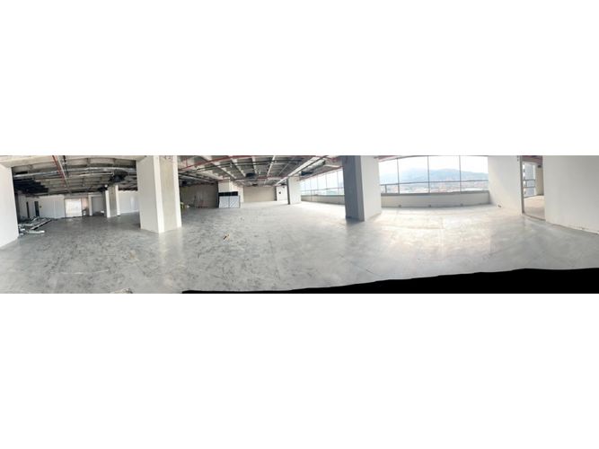 Oficina en arriendo en Las Vegas, Envigado, 717 m² · foto 4 de 9