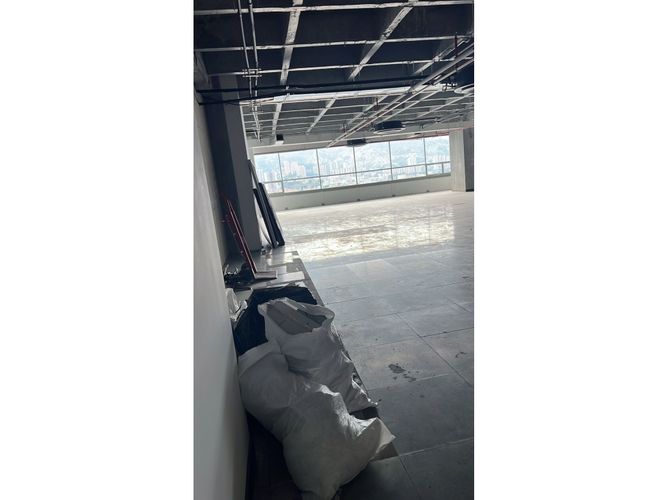 Oficina en arriendo en Las Vegas, Envigado, 717 m² · foto 7 de 9