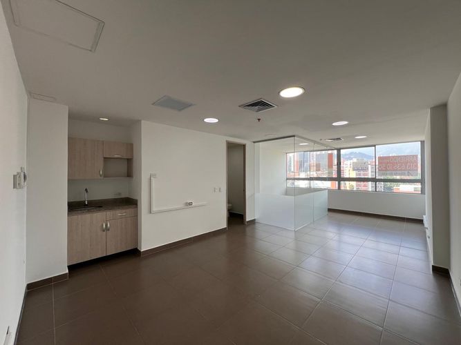 Oficina en arriendo en Las Lomitas, Sabaneta, 40 m² · foto 5 de 20