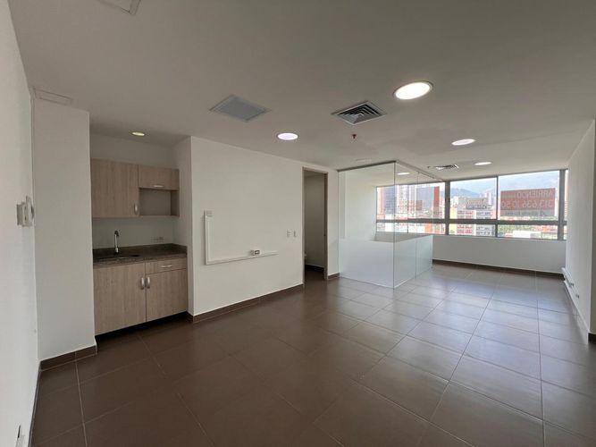 Oficina en arriendo en Las Lomitas, Sabaneta, 40 m² · foto 10 de 20