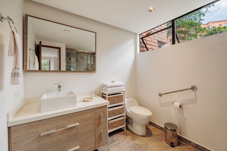Apartamento de 3 alcobas en venta en La Aguacatala, Medellín, 175 m² · foto 18 de 19