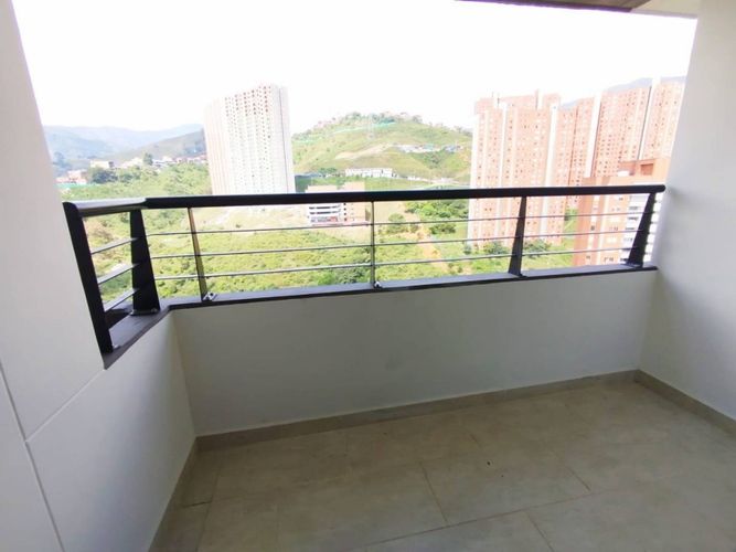 Apartamento de 3 alcobas en arriendo en Calasanz, Medellín, 65 m² · foto 14 de 16