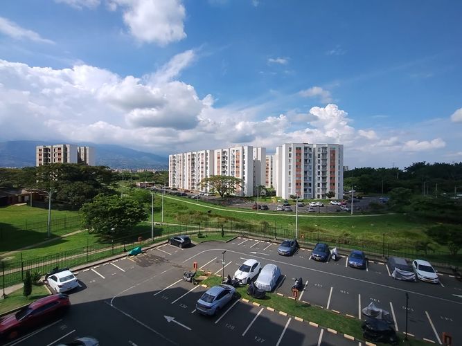 Apartamento de 3 alcobas en venta en Las Mercedes, Jamundí, 57 m² · foto 2 de 16