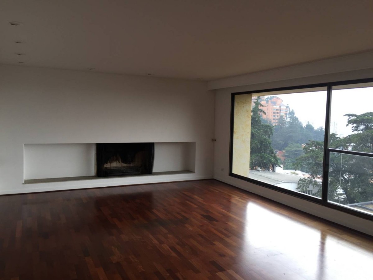 Apartamento en venta en Chicó Alto, Bogotá · foto 8 de 24