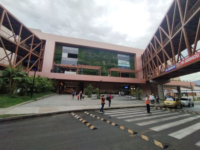 Local en arriendo en Robledo, Medellín, 228 m² · foto 11 de 11