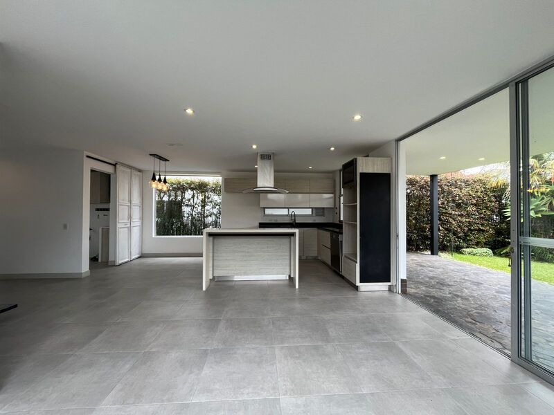 3BR House in Santa Elena (280 m²) - 3