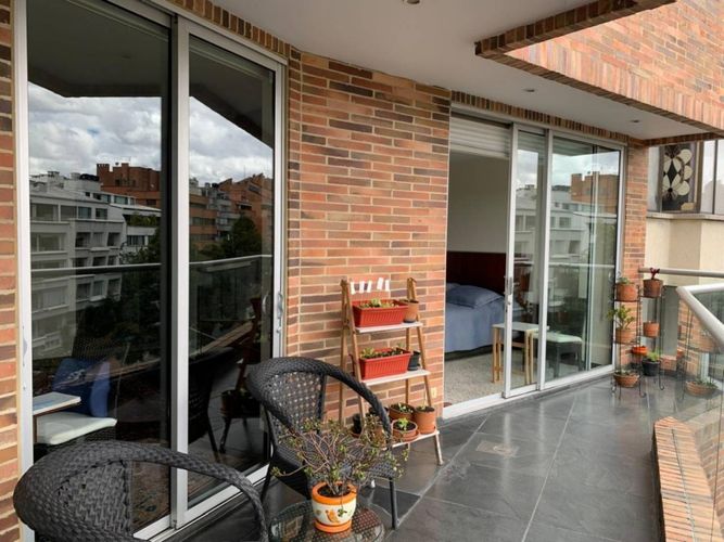 Apartamento de 2 alcobas en venta en El Refugio, Bogotá, 191 m² · foto 7 de 24