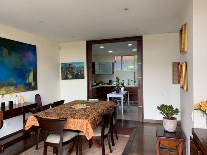 Apartamento de 2 alcobas en venta en El Refugio, Bogotá, 191 m² · foto 9 de 24