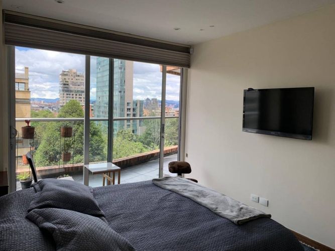 Apartamento de 2 alcobas en venta en El Refugio, Bogotá, 191 m² · foto 12 de 24