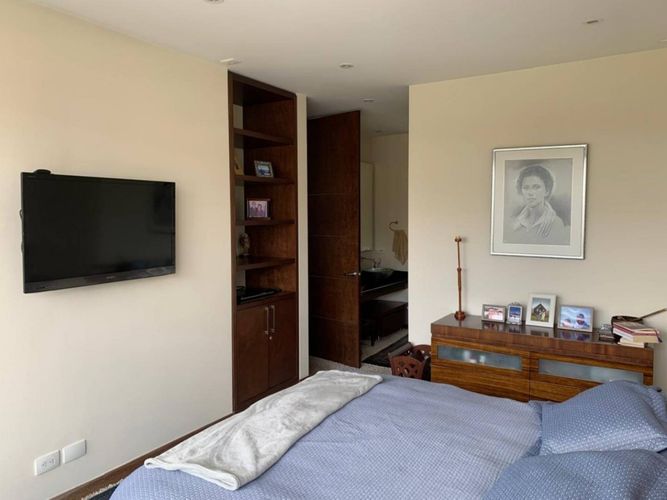 Apartamento de 2 alcobas en venta en El Refugio, Bogotá, 191 m² · foto 16 de 24