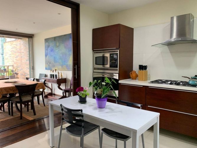 Apartamento de 2 alcobas en venta en El Refugio, Bogotá, 191 m² · foto 19 de 24