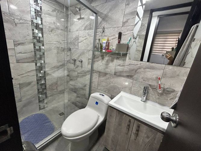 Apartamento de 3 alcobas en venta en Laureles, Medellín, 52 m² · foto 12 de 24