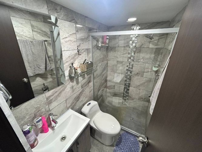 Apartamento de 3 alcobas en venta en Laureles, Medellín, 52 m² · foto 13 de 24