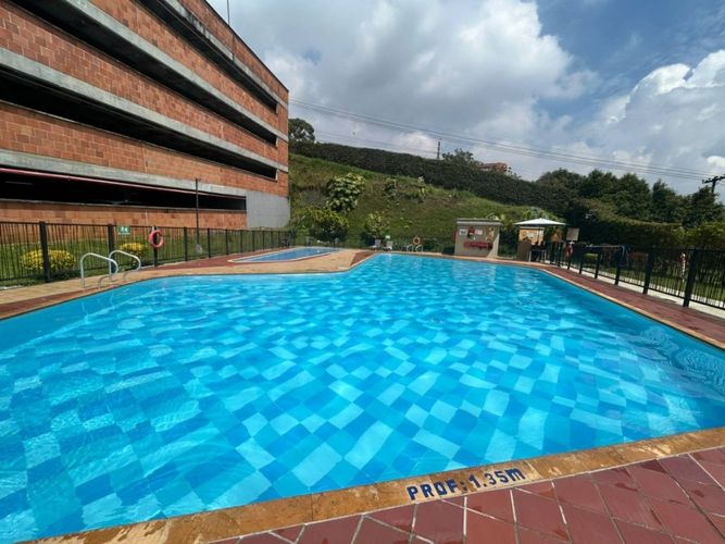 Apartamento de 3 alcobas en venta en Laureles, Medellín, 52 m² · foto 21 de 24