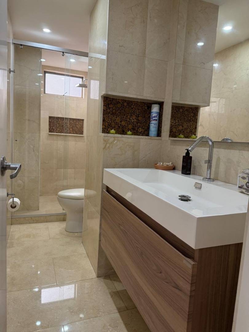 Apartamento en venta en Castropol, Medellín · foto 9 de 18