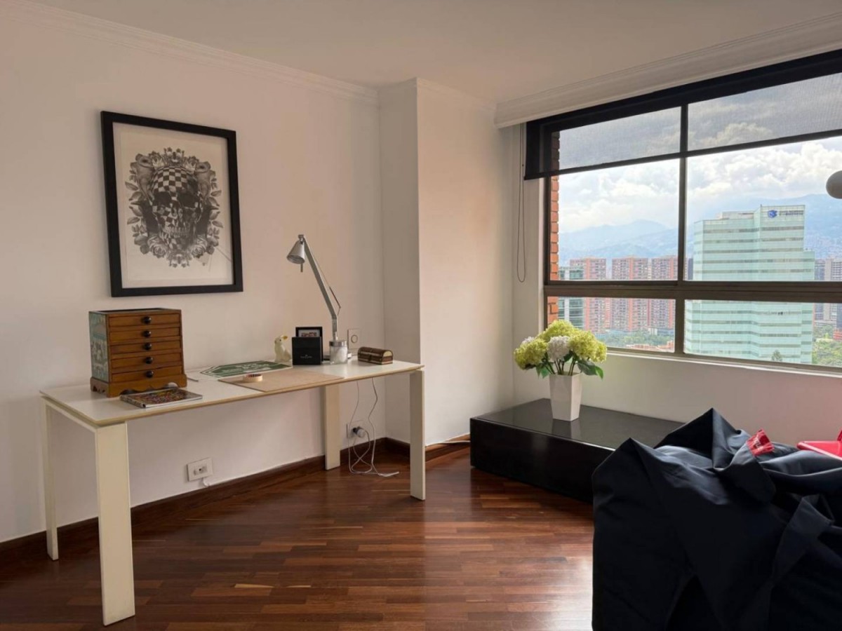 Apartamento en venta en Castropol, Medellín · foto 13 de 18