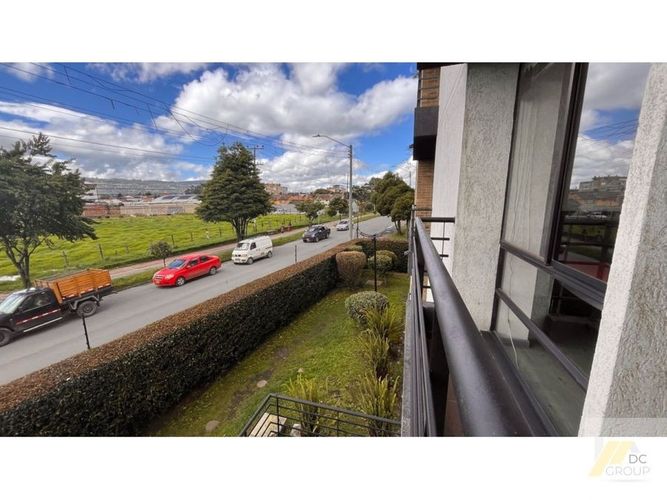 Apartamento de 3 alcobas en venta en Rio Frio La Florida, Cajicá, 71 m² · foto 3 de 21