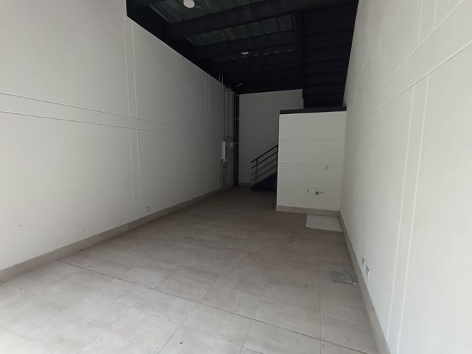 Local en arriendo en Mayorca, Sabaneta, 75 m² · foto 2 de 10