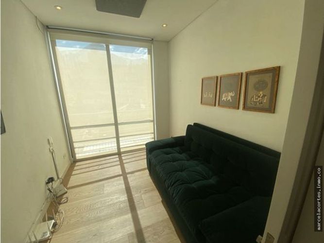 Apartamento de 2 alcobas en venta en Los Rosales, Bogotá, 137 m² · foto 5 de 16