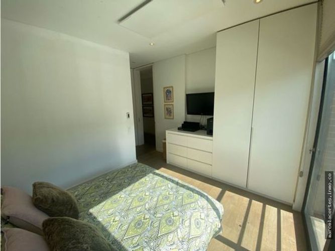 Apartamento de 2 alcobas en venta en Los Rosales, Bogotá, 137 m² · foto 14 de 16