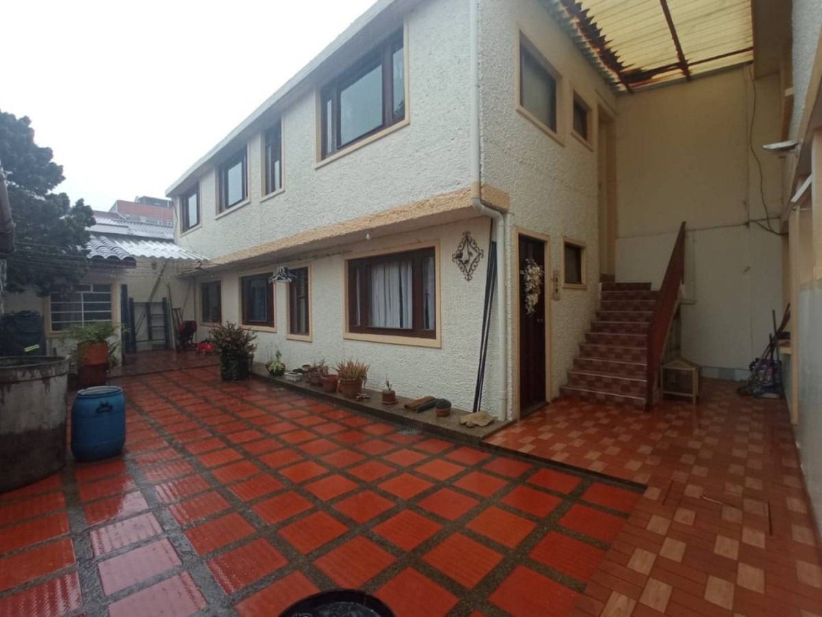 Casa en venta en Normandia, Bogotá · foto 3 de 21
