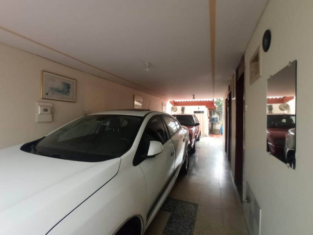 Casa en venta en Normandia, Bogotá · foto 4 de 21