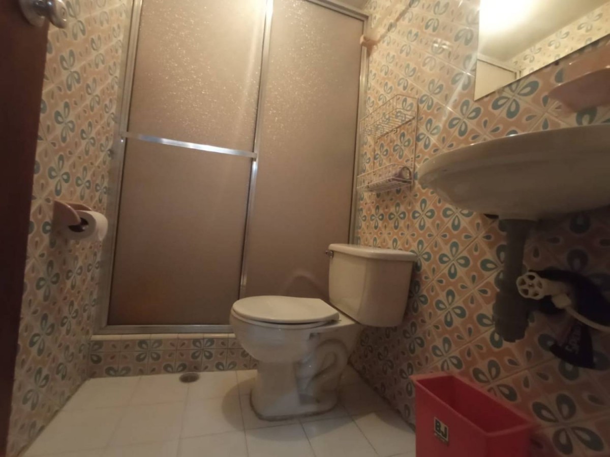 Casa en venta en Normandia, Bogotá · foto 8 de 21