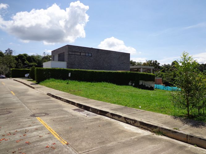 Lote en venta en Ruitoque, Floridablanca, 652 m² · foto 3 de 19