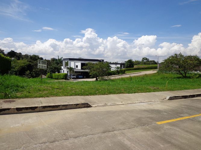 Lote en venta en Ruitoque, Floridablanca, 652 m² · foto 4 de 19