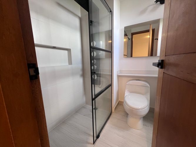 Apartamento de 3 alcobas en arriendo en El Poblado, Medellín, 115 m² · foto 9 de 10